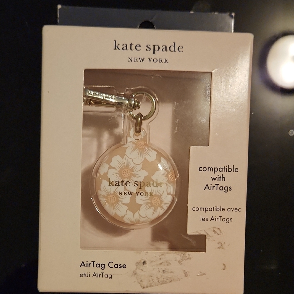 Kate Spade White Floral AirTag Holder NWT